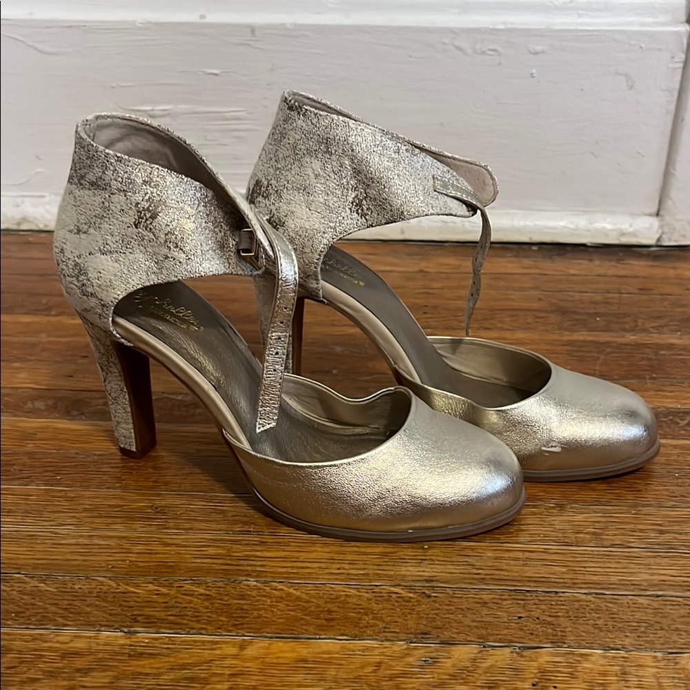 Elegant Gold Women's Heels